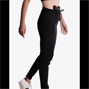 Alexo Sleek Black Tuck & Carry Concealed Carry Joggers for Women